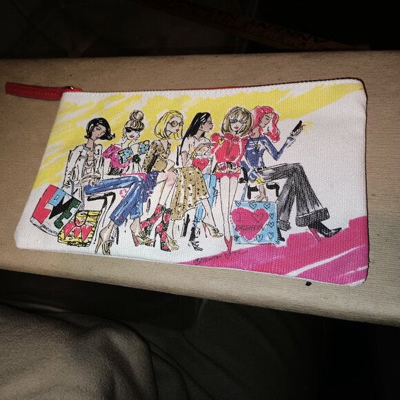 Brighton Fashionista Tom Clancy 2018 Makeup Jewelry Canvas Cosmetic Bag - Picture 1 of 7